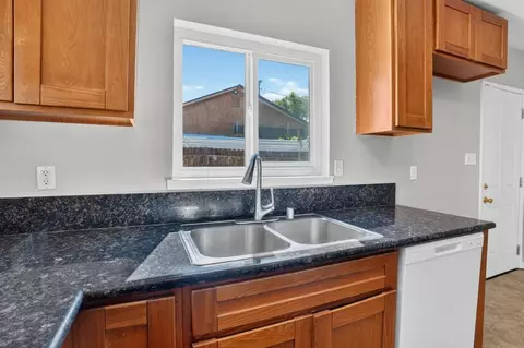 Kitchen - 9436 Pershing Ave, Orangevale, CA 95662 photo 2 of 4