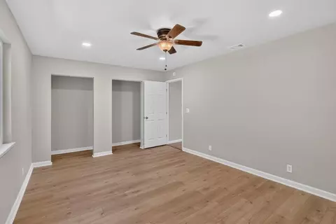 Bedroom - 9436 Pershing Ave, Orangevale, CA 95662 photo 2 of 3