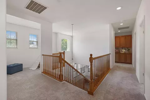 Entry Way - 305 Christopher Michael Ln, Tracy, CA 95377 photo 7 of 9