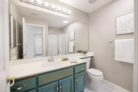 Bath - 305 Christopher Michael Ln, Tracy, CA 95377 photo 1 of 7