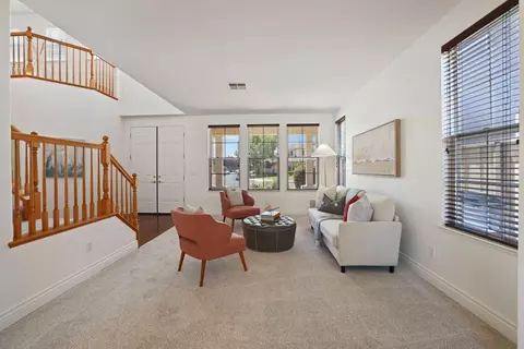 Living - 305 Christopher Michael Ln, Tracy, CA 95377 photo 2 of 6