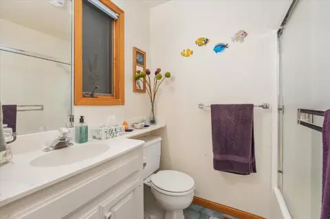 Bath - 791 Buckthorn Dr, Murphys, CA 95247 photo 1 of 6