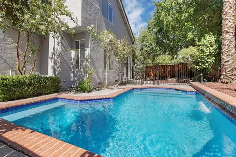 Exterior - 330 Falcon Ct, Tracy, CA 95376 photo 8 of 10