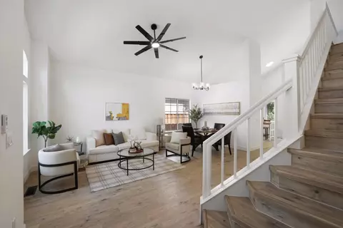Living - 330 Falcon Ct, Tracy, CA 95376 photo 2 of 4