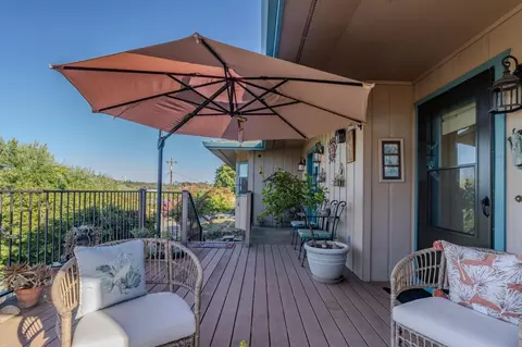 Exterior - 509 Perry St, Jackson, CA 95642 photo 13 of 17