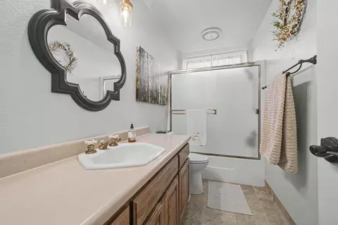 Bath - 509 Perry St, Jackson, CA 95642 photo 4 of 4