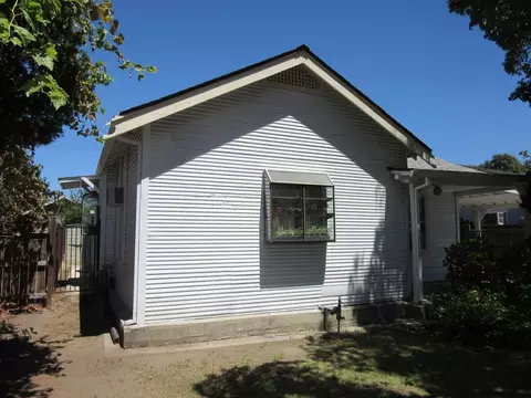 Exterior - 61 Ellis St, Stockton, CA 95204 photo 2 of 8
