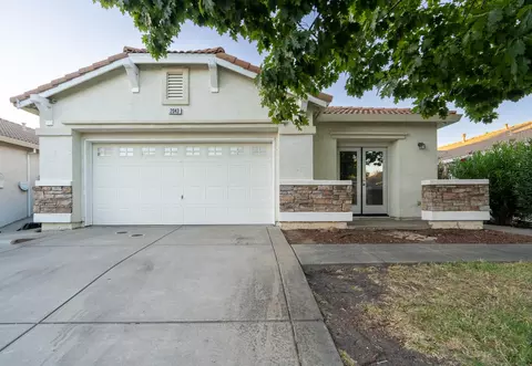 2043 Paul Courter Way, Sacramento, CA 95835
