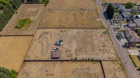 2474 Myrtle Ave, Merced, CA 95340 photo 9