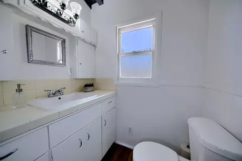 Bath - 30000 Kasson Rd Apt 1p54 Juniper, Tracy, CA 95304 photo 2 of 4