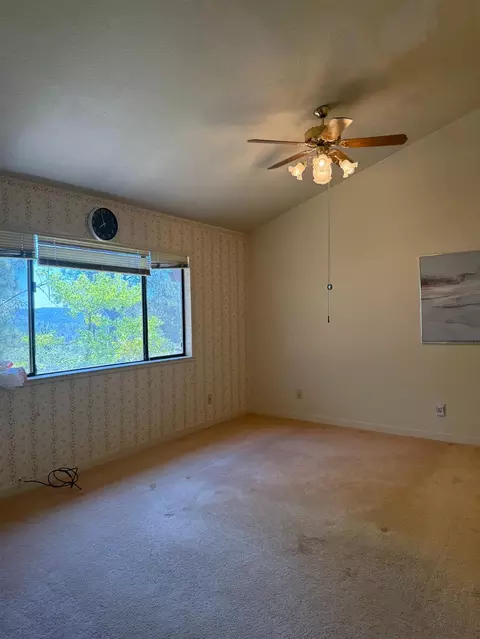 Bedroom - 18060 Burgen Dr, Applegate, CA 95703 photo 3 of 6