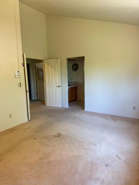 Bedroom - 18060 Burgen Dr, Applegate, CA 95703 photo 4 of 6