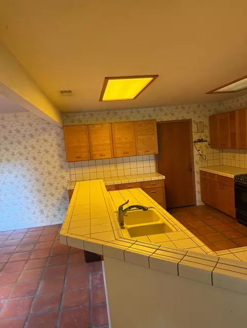 Kitchen - 18060 Burgen Dr, Applegate, CA 95703 photo 2 of 2