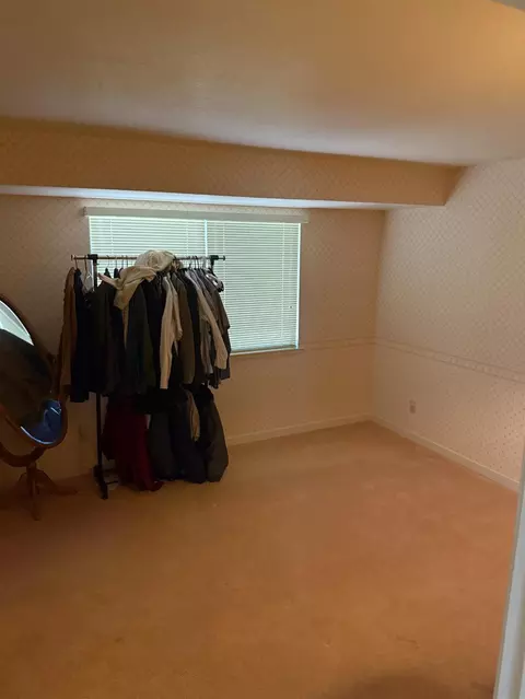 Bedroom - 18060 Burgen Dr, Applegate, CA 95703 photo 2 of 6