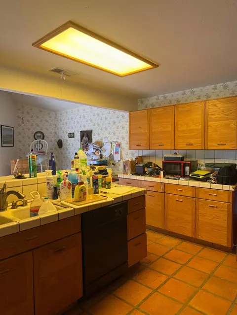 Kitchen - 18060 Burgen Dr, Applegate, CA 95703 photo 6 of 6