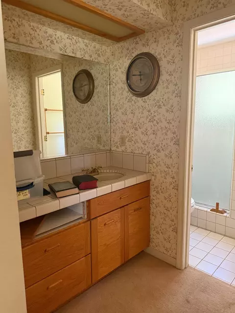 Bath - 18060 Burgen Dr, Applegate, CA 95703 photo 2 of 2