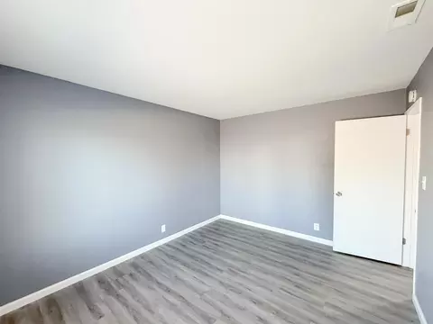 Bedroom - 1310 Wimbledon Way, Manteca, CA 95336 photo 6 of 7
