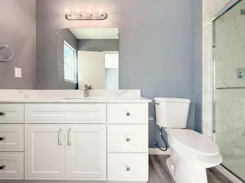 Bath - 1310 Wimbledon Way, Manteca, CA 95336 photo 5 of 6