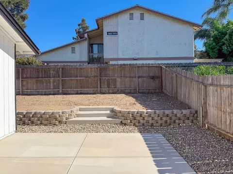 Exterior - 1310 Wimbledon Way, Manteca, CA 95336 photo 5 of 7