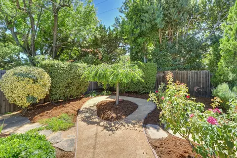Exterior - 819 Sycamore Ln, Davis, CA 95616 photo 13 of 25