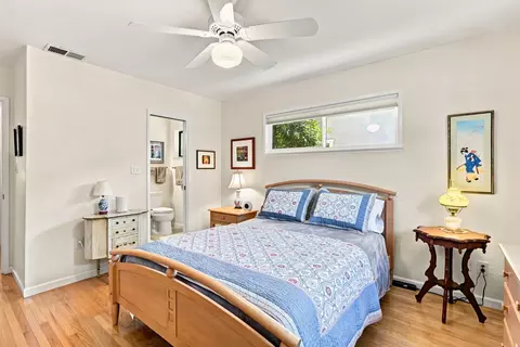 Bedroom - 819 Sycamore Ln, Davis, CA 95616 photo 4 of 6