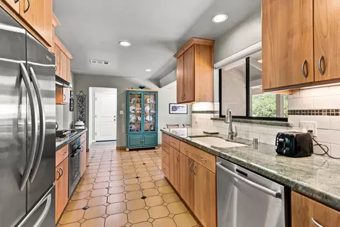Kitchen - 819 Sycamore Ln, Davis, CA 95616 photo 1 of 5