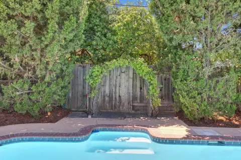 Exterior - 819 Sycamore Ln, Davis, CA 95616 photo 23 of 25