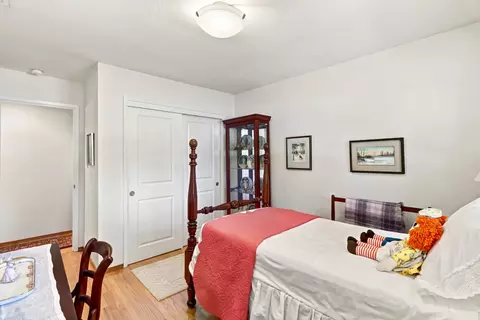 Bedroom - 819 Sycamore Ln, Davis, CA 95616 photo 6 of 6