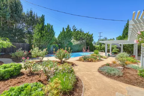Exterior - 819 Sycamore Ln, Davis, CA 95616 photo 16 of 25