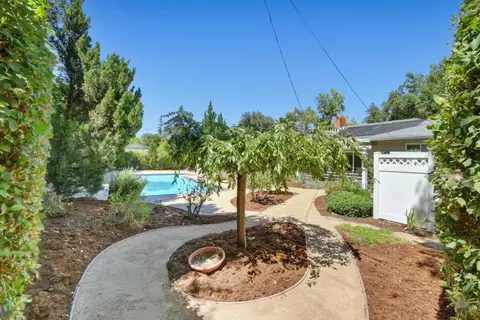 Exterior - 819 Sycamore Ln, Davis, CA 95616 photo 14 of 25