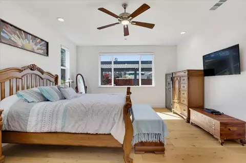 Bedroom - 207 Ryans Ln, Grass Valley, CA 95945 photo 10 of 10