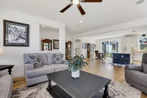 Living - 207 Ryans Ln, Grass Valley, CA 95945 photo 3 of 8