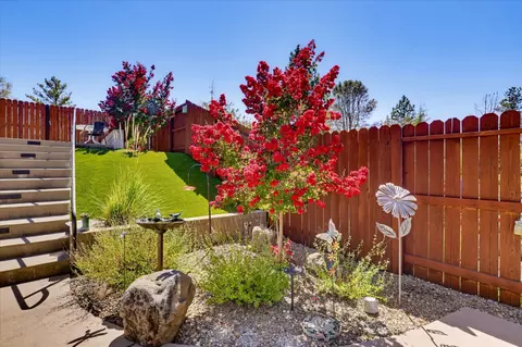 Exterior - 207 Ryans Ln, Grass Valley, CA 95945 photo 6 of 40