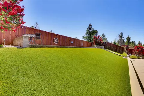 Exterior - 207 Ryans Ln, Grass Valley, CA 95945 photo 28 of 40