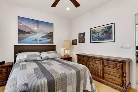 Bedroom - 207 Ryans Ln, Grass Valley, CA 95945 photo 2 of 10