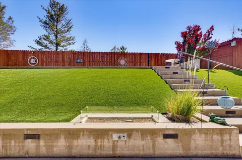 Exterior - 207 Ryans Ln, Grass Valley, CA 95945 photo 8 of 40