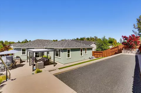 Exterior - 207 Ryans Ln, Grass Valley, CA 95945 photo 20 of 40