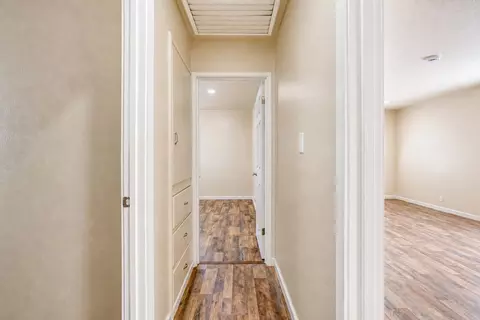 Entry Way - 828 W 23rd St, Merced, CA 95340 photo 2 of 2