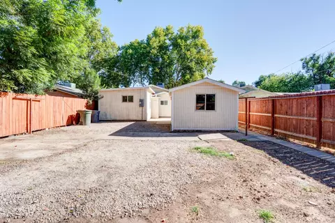 Exterior - 828 W 23rd St, Merced, CA 95340 photo 13 of 15