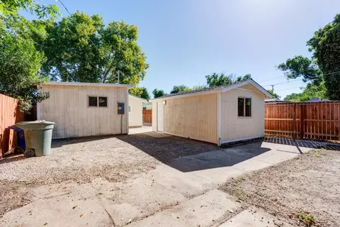 Exterior - 828 W 23rd St, Merced, CA 95340 photo 12 of 15