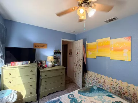 Bedroom - 5689 Bucks Bar Rd, Placerville, CA 95667 photo 6 of 9