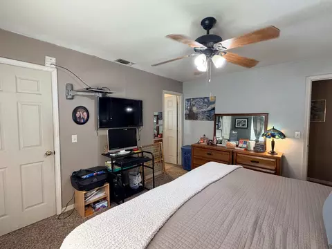 Bedroom - 5689 Bucks Bar Rd, Placerville, CA 95667 photo 3 of 9
