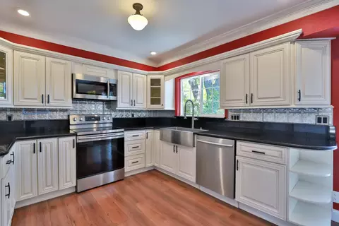 Kitchen - 886 Cottage, Placerville, CA 95667 photo 4 of 4