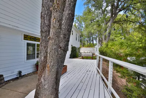 Exterior - 886 Cottage, Placerville, CA 95667 photo 8 of 12