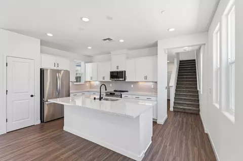 Entry Way - 1101 Baylor Ter, Davis, CA 95618 photo 1 of 1