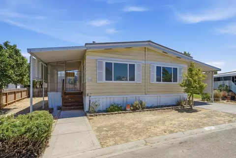 190 Amberglen Dr, Sacramento, CA 95823