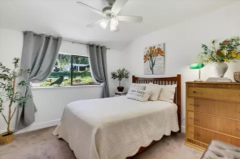 Bedroom - 16981 Scott Way, Grass Valley, CA 95949 photo 2 of 6