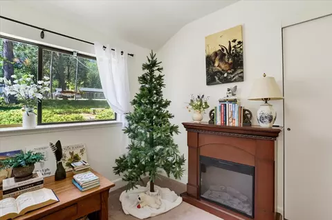 Bedroom - 16981 Scott Way, Grass Valley, CA 95949 photo 1 of 6