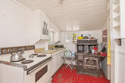 Kitchen - 32687 Main St, Dutch Flat, CA 95714 photo 3 of 7