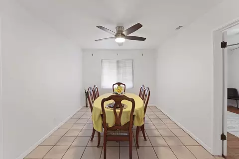 Dining - 802 Pine St, Manteca, CA 95336 photo 1 of 2